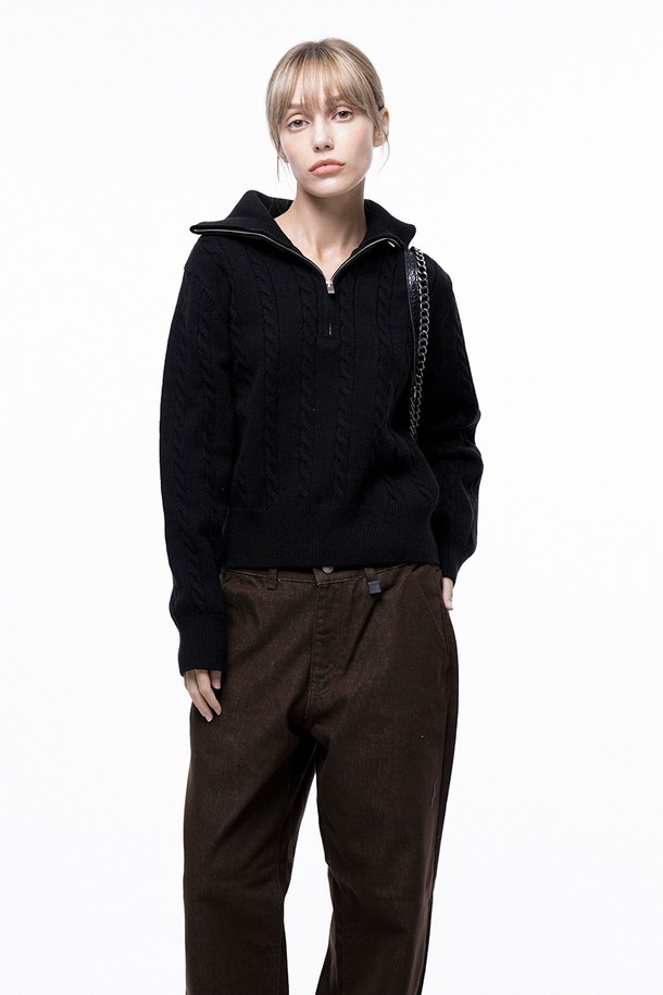 CHANCE'S NOI FOR WOMEN - 스웨터 - Soft Cable Half Zip-up Knit - Black /W243TP01BK