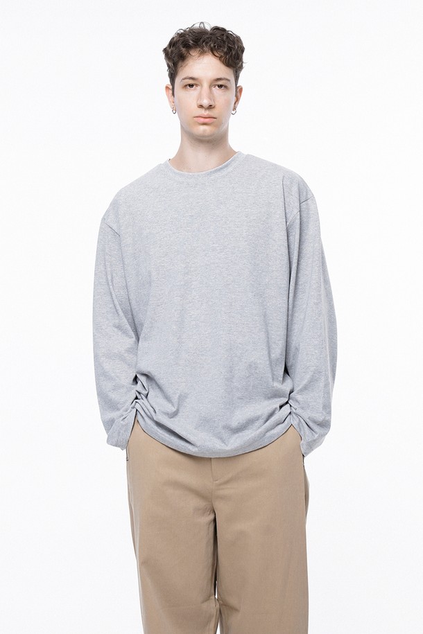 CHANCE'S NOI - 긴팔티셔츠 - Clean long-sleeved - Gray /M243TP01GR