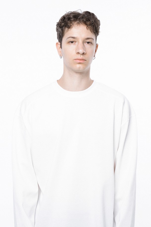 CHANCE'S NOI - 긴팔티셔츠 - Clean long-sleeved - White /M243TP01WH