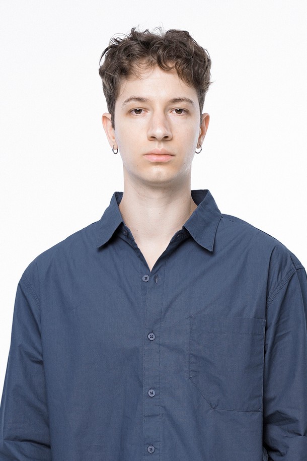 CHANCE'S NOI - 긴팔셔츠 - Standard Polygon Pocket Shirt - Royal Navy /M243SH01NY