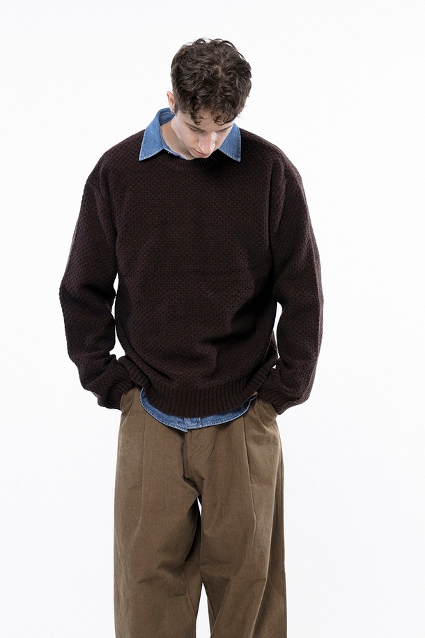 CHANCE'S NOI - 스웨터 - Hazzy Oversized round knit - Brown /M243TP05BR