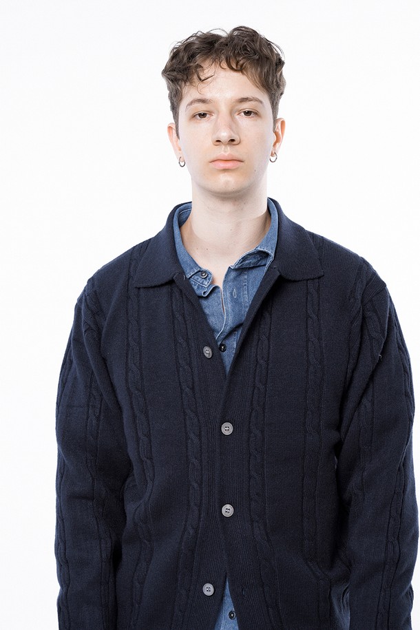 CHANCE'S NOI - 가디건 - Dense Cable Collar-neck Cardigan - Navy /M243OT02NY