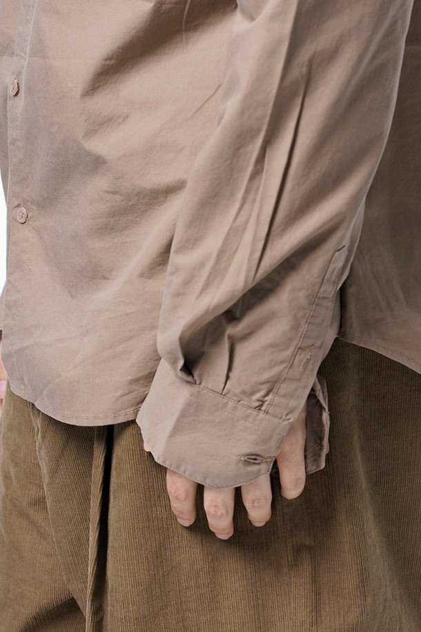 CHANCE'S NOI - 긴팔셔츠 - Standard Polygon Pocket Shirt - Beige /M243SH01BE