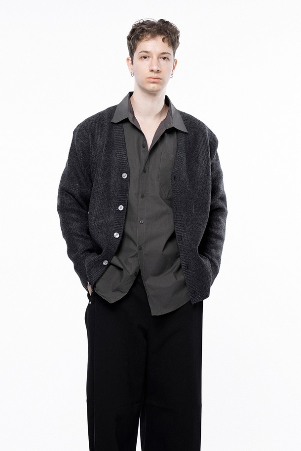 CHANCE'S NOI - 가디건 - Dense Hazzy Y-neck Cardigan - Charcoal /M243OT01CH