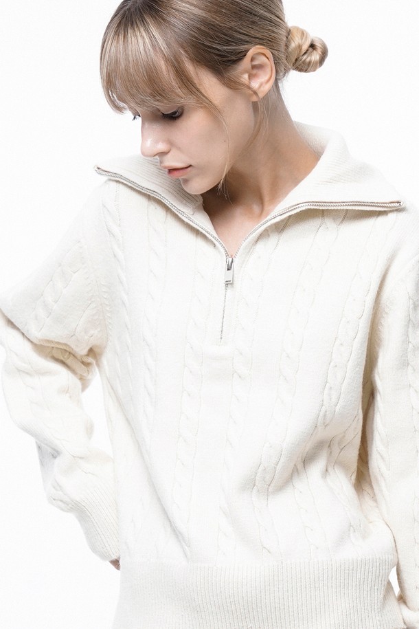 CHANCE'S NOI FOR WOMEN - 스웨터 - Soft Cable Half Zip-up Knit - Ivory /W243TP01IV