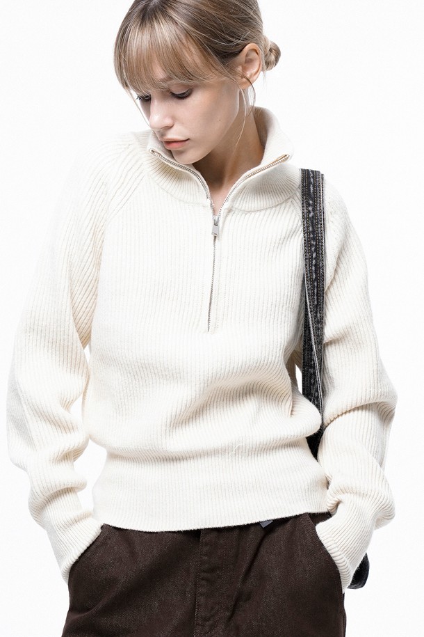 CHANCE'S NOI FOR WOMEN - 스웨터 - Soft Hazzy Half Zip-up Knit - Ivory /W243TP05IV