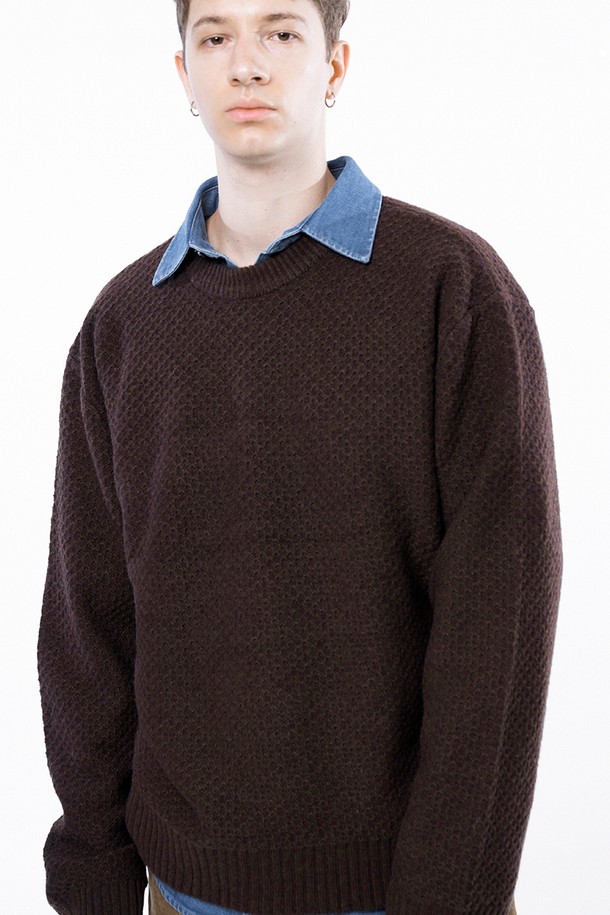 CHANCE'S NOI - 스웨터 - Hazzy Oversized round knit - Brown /M243TP05BR