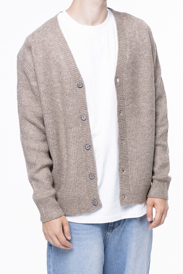 CHANCE'S NOI - 가디건 - Dense Hazzy Y-neck Cardigan - Beige /M243OT01BE