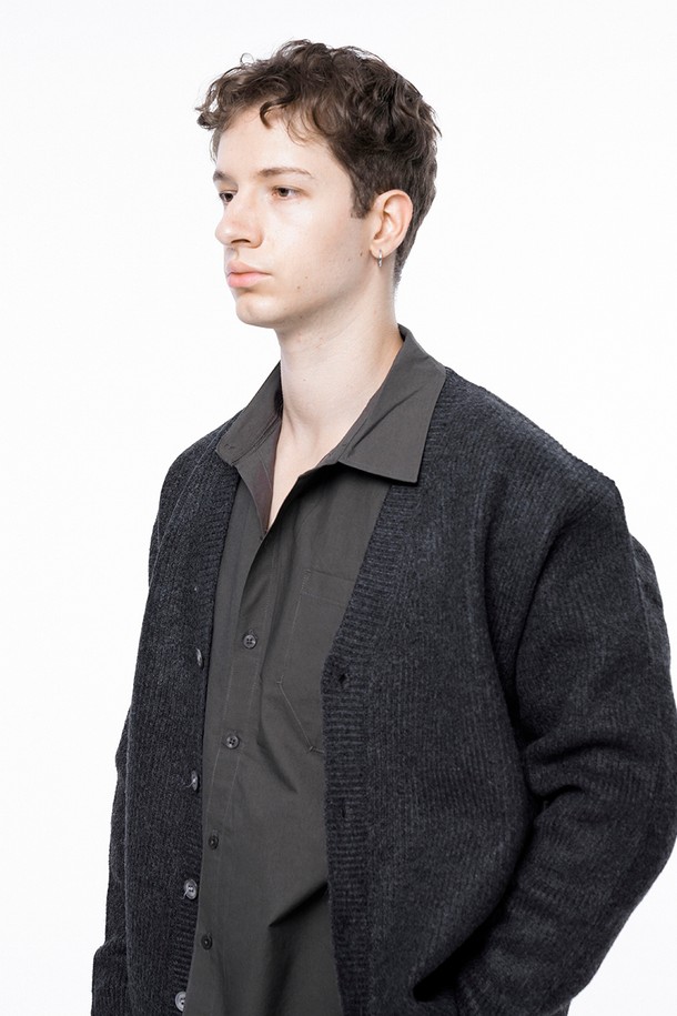 CHANCE'S NOI - 가디건 - Dense Hazzy Y-neck Cardigan - Charcoal /M243OT01CH