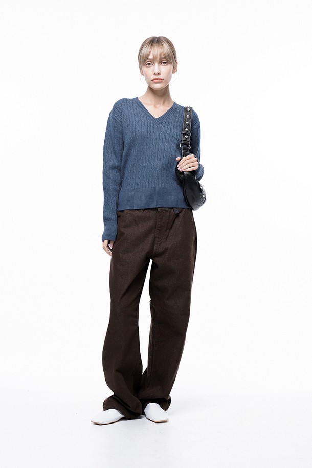 CHANCE'S NOI FOR WOMEN - 스웨터 - Soft Cable V-neck Knit - Blue /W243TP02BL