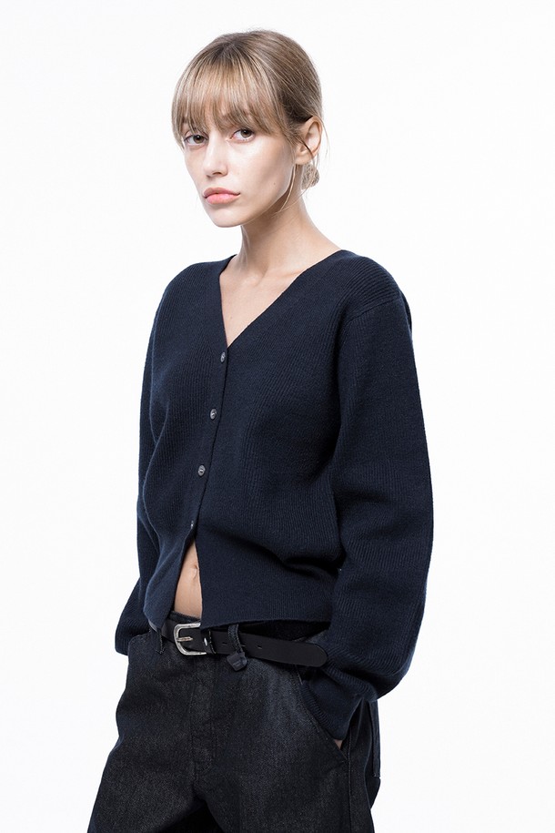 CHANCE'S NOI FOR WOMEN - 가디건 - Soft Crop Knit Cardigan - Navy /W243TP04NY