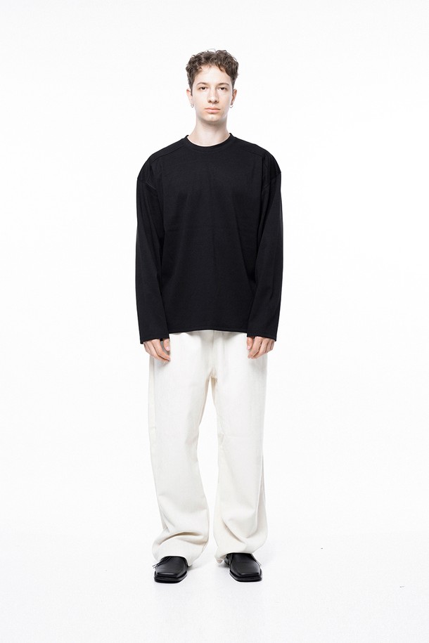 CHANCE'S NOI - 긴팔티셔츠 - Ponte Slit Long-sleeved - Black /M243TP02BK