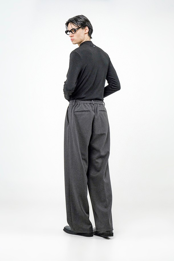 CHANCE'S NOI - 캐주얼팬츠 - Raised One Tuck Wool slacks - Charcoal /M244PT01CH