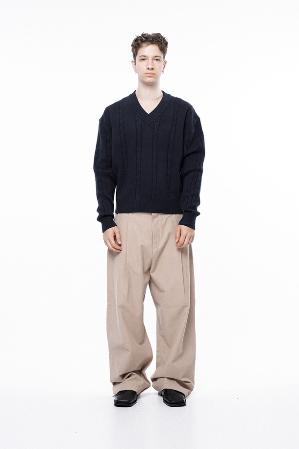 CHANCE'S NOI - 스웨터 - Dense Cable V-neck Kint - Navy /M243TP07NY