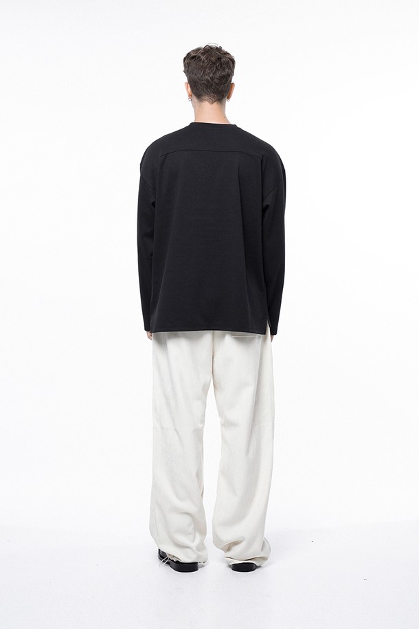 CHANCE'S NOI - 긴팔티셔츠 - Ponte Slit Long-sleeved - Black /M243TP02BK