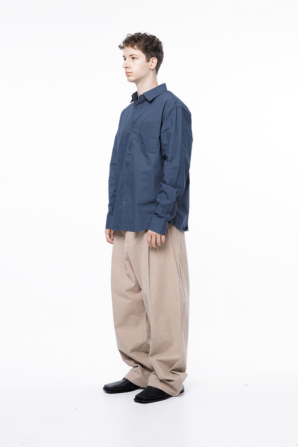 CHANCE'S NOI - 긴팔셔츠 - Standard Polygon Pocket Shirt - Royal Navy /M243SH01NY