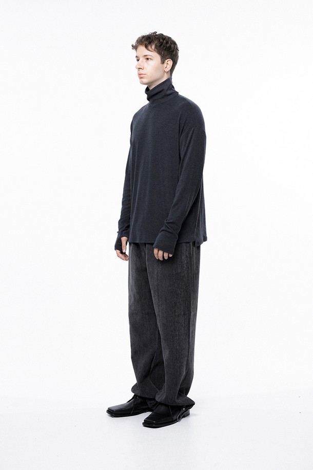 CHANCE'S NOI - 스웨터 - Spandex Finger-warmer Turtleneck - Charcoal /M243TP04CH