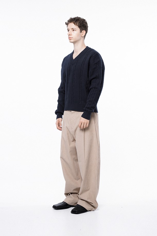 CHANCE'S NOI - 스웨터 - Dense Cable V-neck Kint - Navy /M243TP07NY