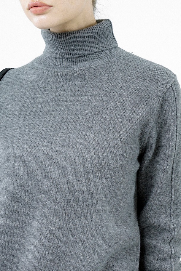 CHANCE'S NOI FOR WOMEN - 터틀넥 - [for Women] Soft Slit High Turtleneck - Charcoal /W244TP06CH