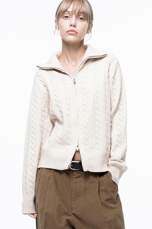 CHANCE'S NOI FOR WOMEN - 가디건 - Soft Cable Zip-up Knit Cardigan - Oatmeal /W243TP03OT