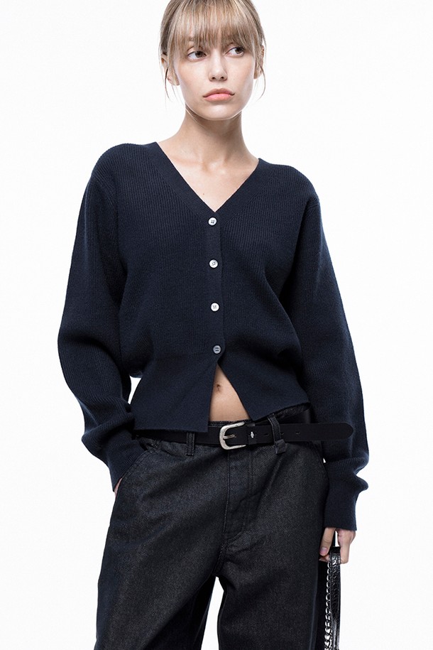 CHANCE'S NOI FOR WOMEN - 가디건 - Soft Crop Knit Cardigan - Navy /W243TP04NY