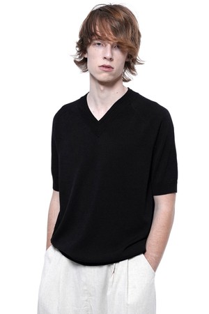 Reglan Slit V-neck Half Knit - Black