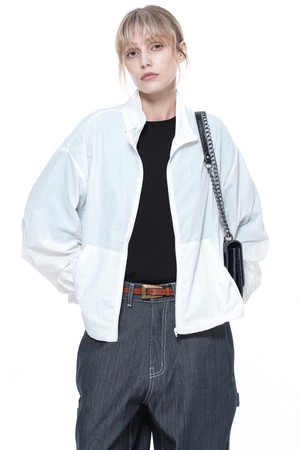 Searsucker Crop Windbreaker Jumper - White