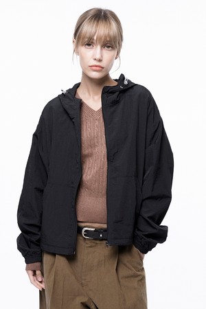 Crop Hooded Windbreaker Jumper - Black /W243OT01BK