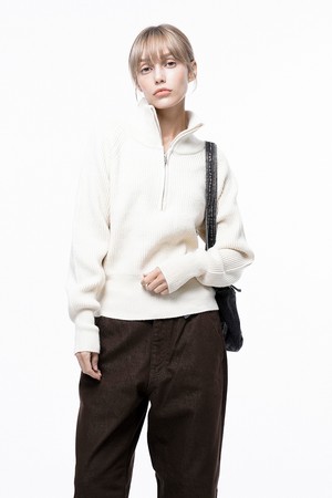 Soft Hazzy Half Zip-up Knit - Ivory /W243TP05IV