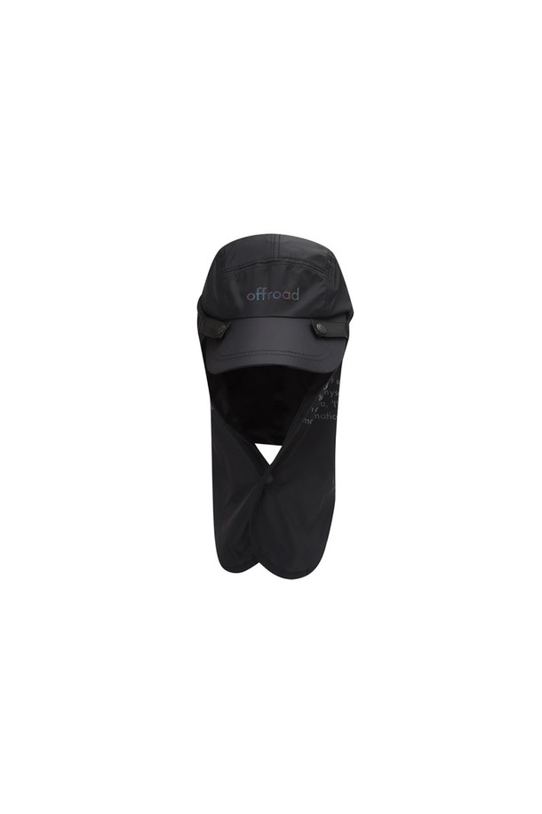 유니 사하라 캡 (블랙)은 아웃도어 활동과 등산에 적합한 여름용 모자입니다. 나일론 소재로 제작되어 은은한 광택감을 선사하며, 앞뒤로 얼굴 전체를 가릴 수 있는 설계로 햇빛으로부터 보호해 줍니다. 8cm 너비의 챙과 로고 프린트, 레터링 패턴이 특징이며, 탈부착 가능한 햇빛 가리개, 후면 선그립, 웨빙 조절 기능으로 편안한 착용감을 제공합니다. 얇은 두께로 제작되어 활동성이 뛰어나며, 고프코어, 캐주얼, 스포티 스타일을 연출하기 좋습니다.
