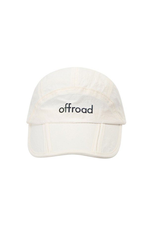 무지 디자인의 유니 패커블 캡(아이보리)_5LG7414는 하이킹, 아웃도어 활동에 적합하며 봄, 여름, 가을에 착용하기 좋습니다. 얇고 부드러운 나일론 소재로 제작되었으며, 2단 접이식 챙과 리플렉티브 로고, 삼각 카라비너 장식이 돋보입니다. 챙넓이는 9.5cm, FREE 사이즈(머리둘레 60cm)이며, 접이식 기능과 듀얼 스트랩으로 사이즈 조절이 가능하여 휴대와 착용이 편리한 남녀공용 캡모자입니다.
