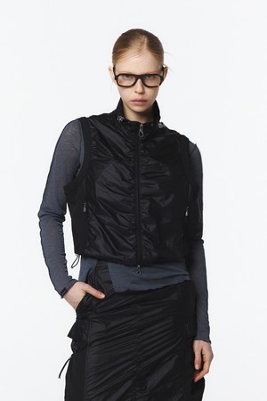 여성 스탠드카라 셋업 베스트 (블랙)_5L41415