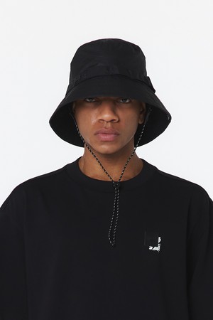 유니 써커 버킷햇 (블랙)_5LG7421