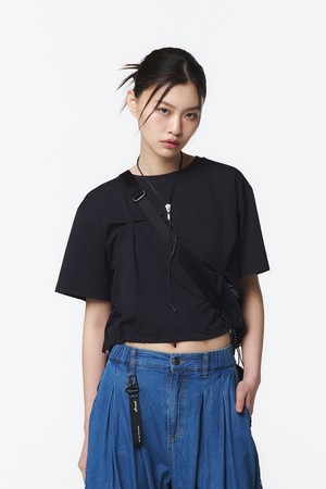 여성 POLESTAR 크롭 티셔츠 (차콜 그레이)_5L45314