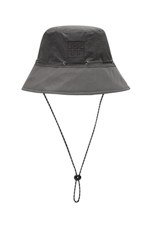 유니 립 스트링 버킷햇 (딥 차콜)_5LG7423