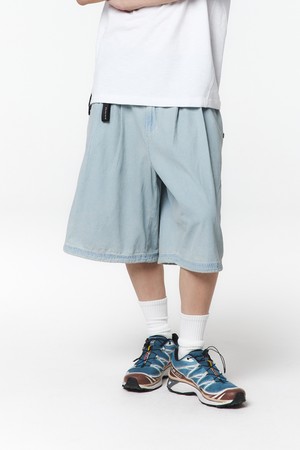 유니 와이드 스트링 버뮤다 팬츠 (스카이)_5LD2624