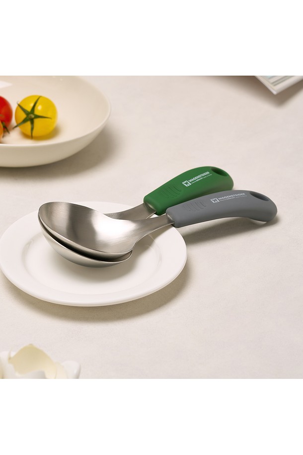 바겐슈타이거 스텐 304 로펠 더 컬러 레이들 국자 서버 차콜은 주방용 국자입니다. 스테인리스 304 소재로 제작되어 내구성이 뛰어나며, 차콜 색상이 세련된 주방 분위기를 연출합니다. 로펠 디자인으로 제작되어 편리하게 사용할 수 있으며, 서버 타입으로 다양한 요리에 활용 가능합니다.
