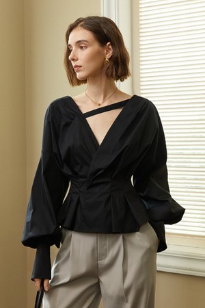 YY_French lantern neckline puff blouse