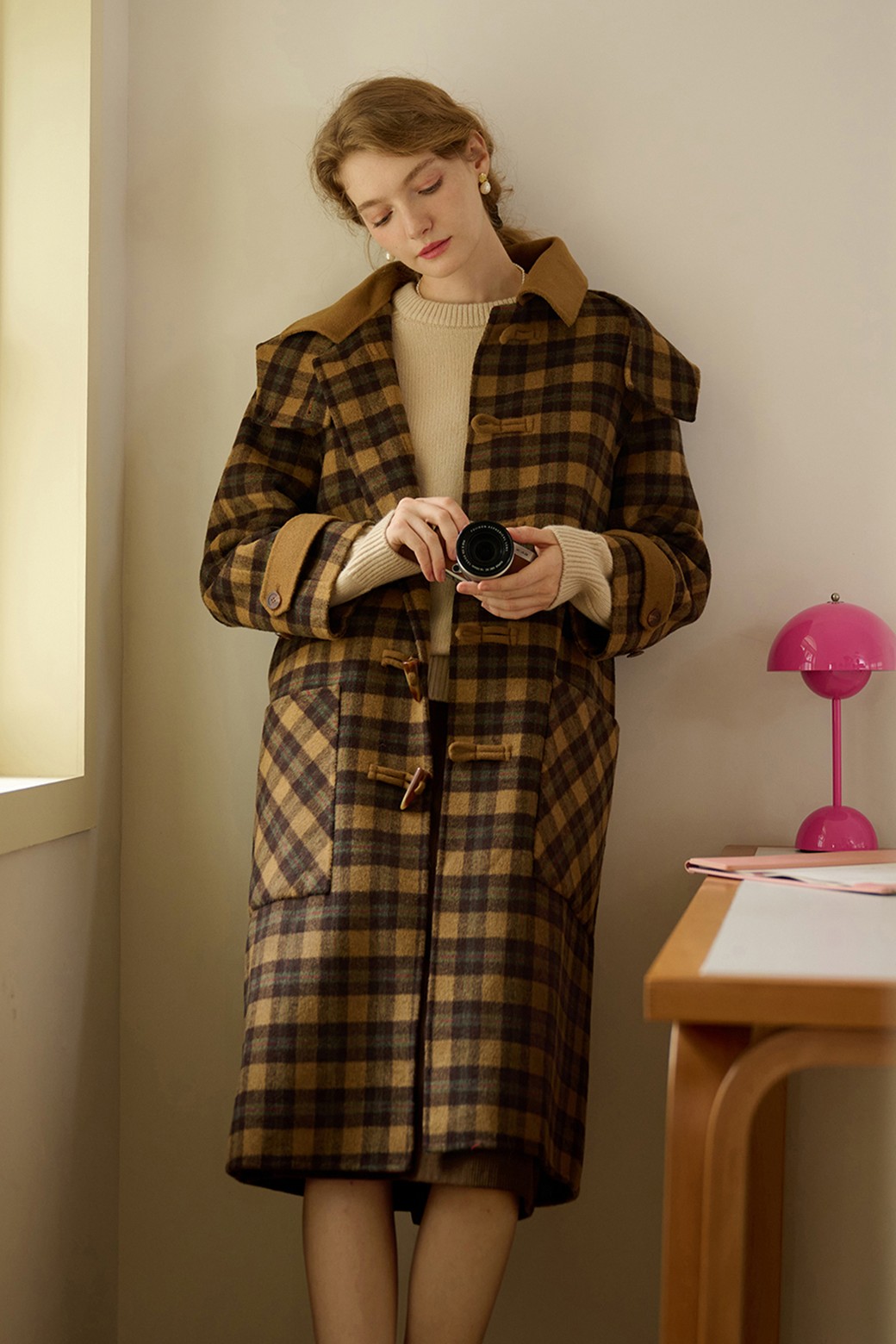 Simple Retro - 코트 - SR_Horn button plaid hooded coat_BROWN