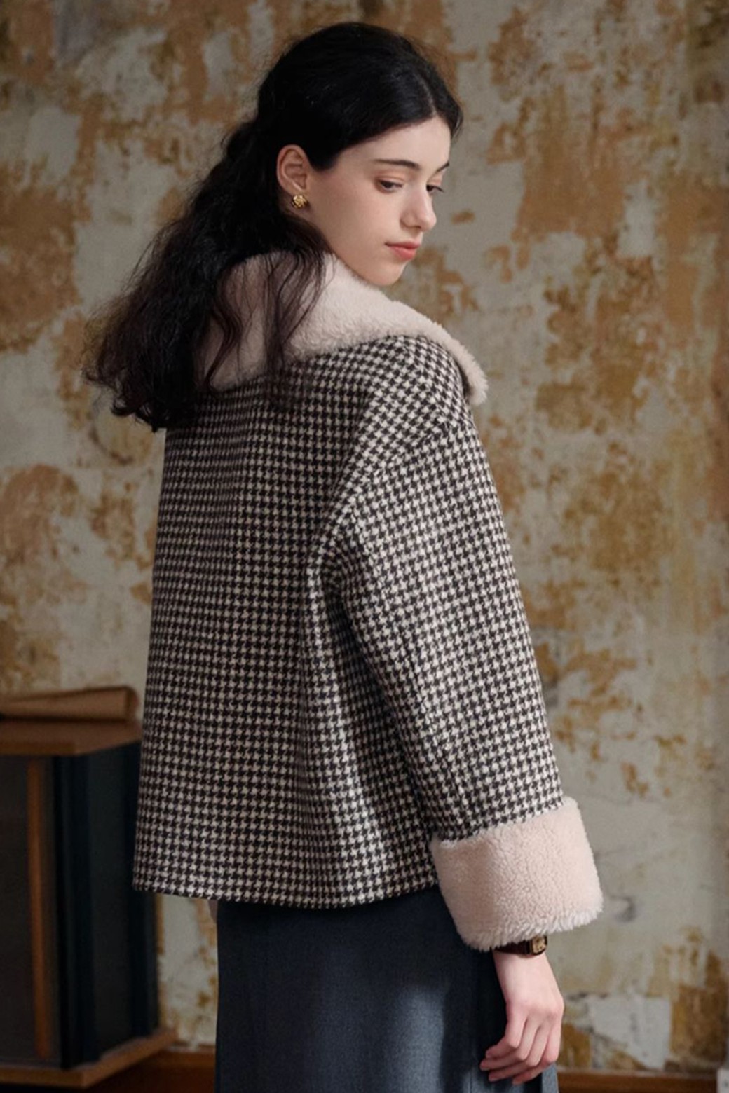 Simple Retro - 자켓 - SR_Fur Lapel Cropped Tweed Jacket