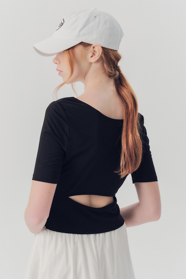 WE'DEE - 반소매 티셔츠 - WED_Simple back point slit top