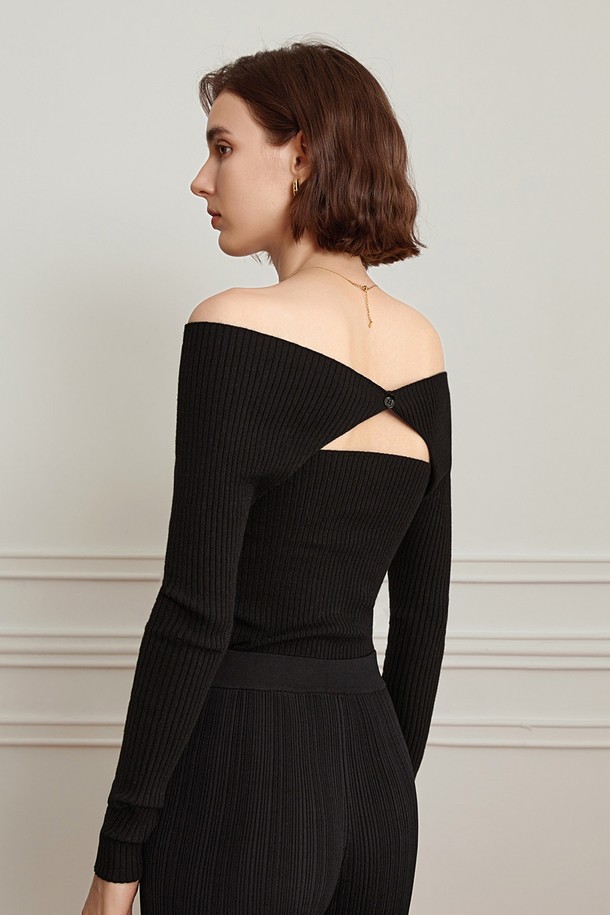 YYIAM - 스웨터 - YY_Cut out off shoulder knit top