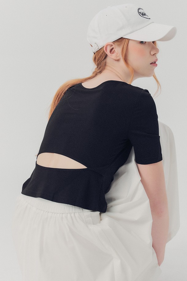 WE'DEE - 반소매 티셔츠 - WED_Simple back point slit top