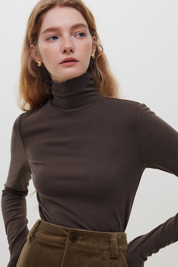 WE'DEE - 터틀넥 - WD_Wave turtleneck knit top_BROWN