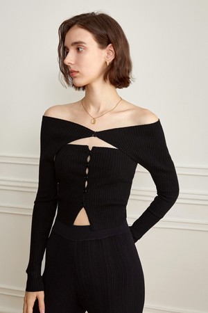 YY_Cut out off shoulder knit top