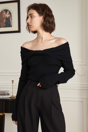 YY_Twist off-shoulder wool black top