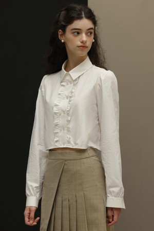 DD_Palace lapels cropped shirt