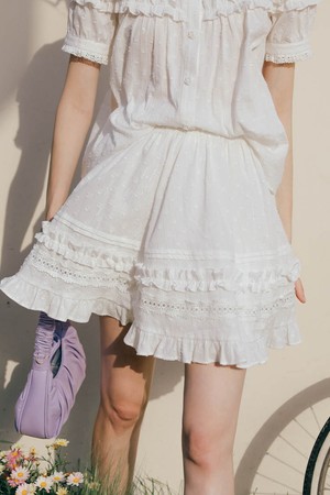 DD_White peach frill skirt