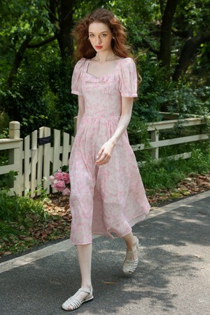 Cest_Pink cloud gentle puff dress