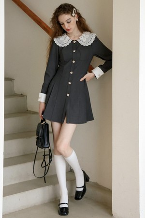 Cest_Embroidered collar button dress